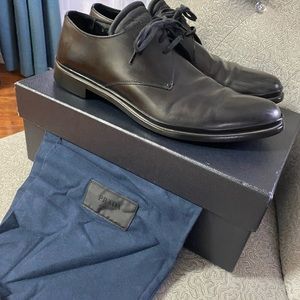 Prada Men’s Dress Shoes size 8 Black